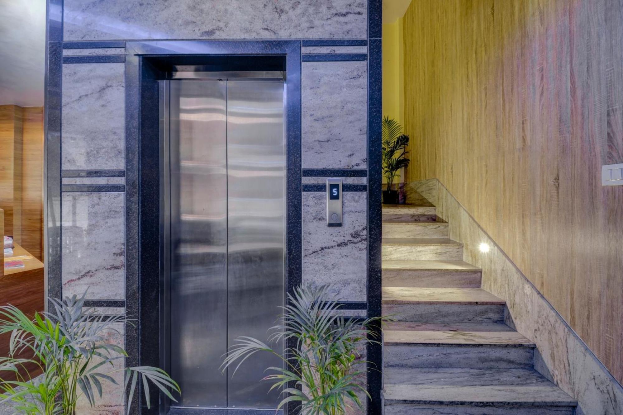 Collection O Karthika Residency Hotel Bangalore Exterior photo